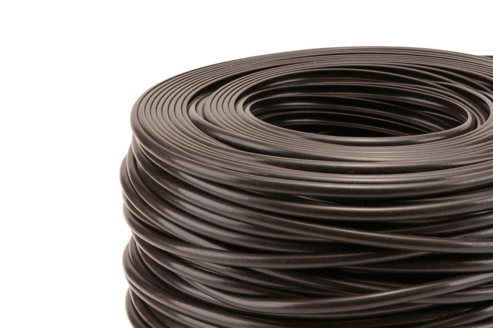 Brown synthetic rattan skein